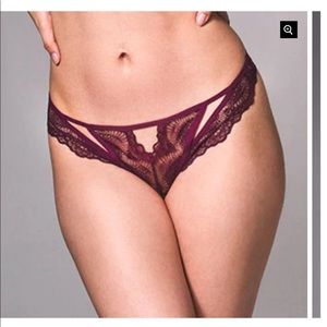 Thistle & Spire Kane Thong in Cherry red sz Large